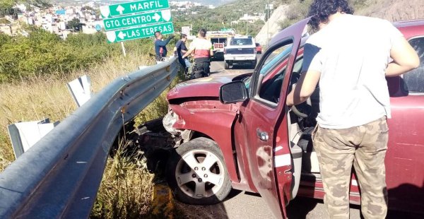 Choque en la capital deja solo daños materiales