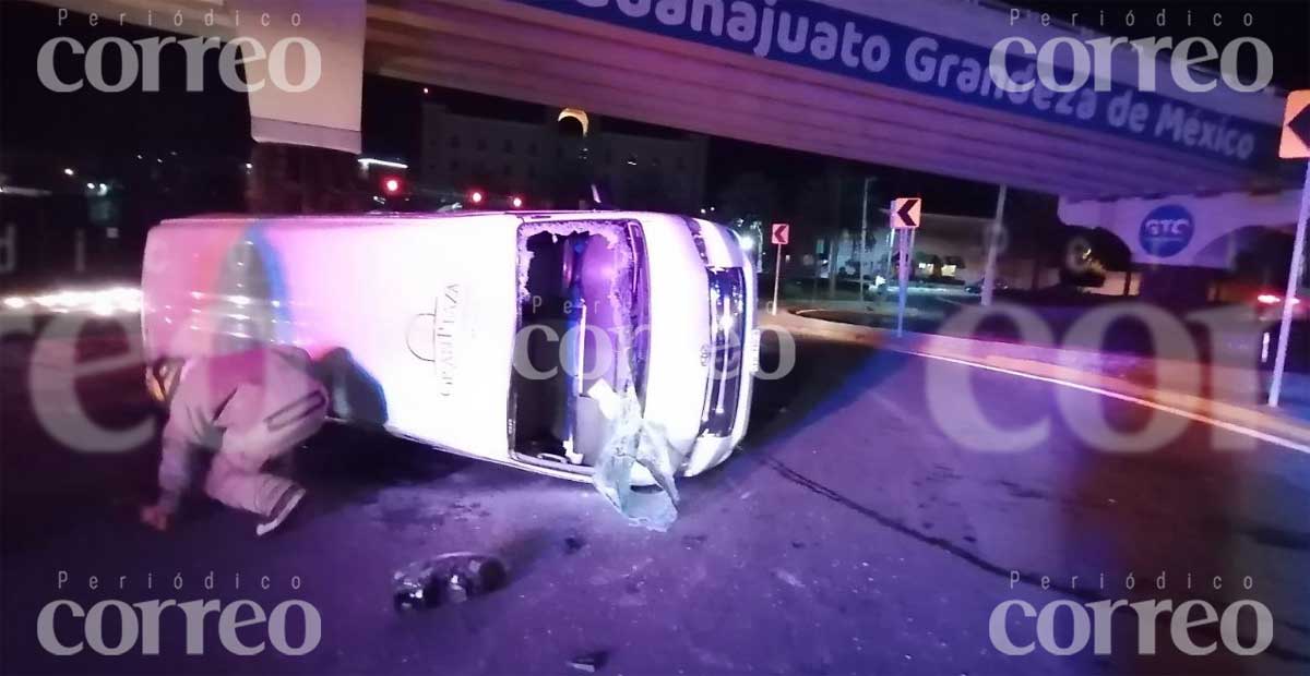 Choque causa volcadura en el Euquerio Guerrero