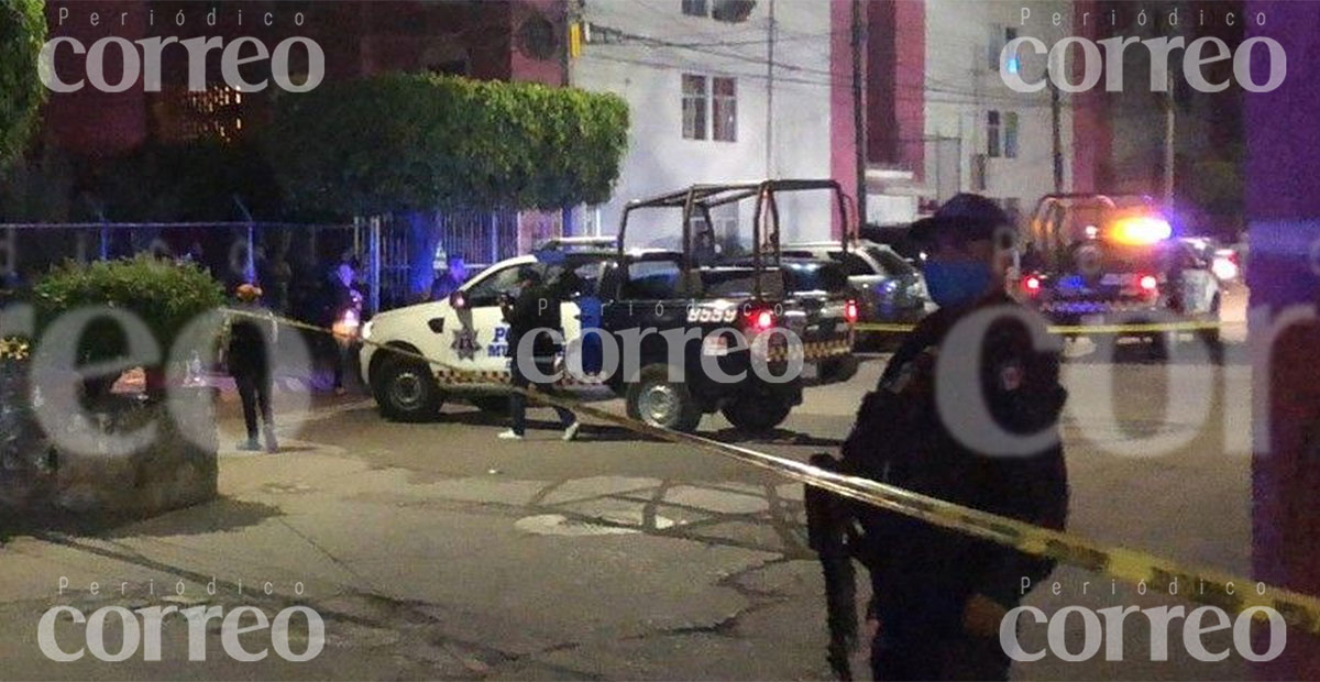 Lo persiguen entre los condominios de San José, hasta acribillarlo