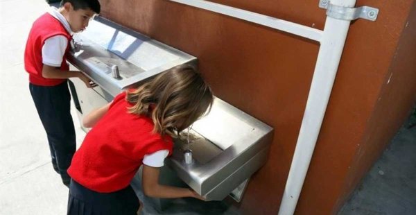 Adecuarían escuelas para evitar contagios