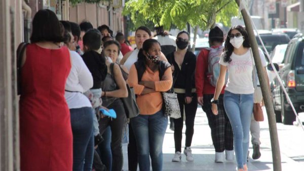 Ciudadanos descuidan las medidas de higiene