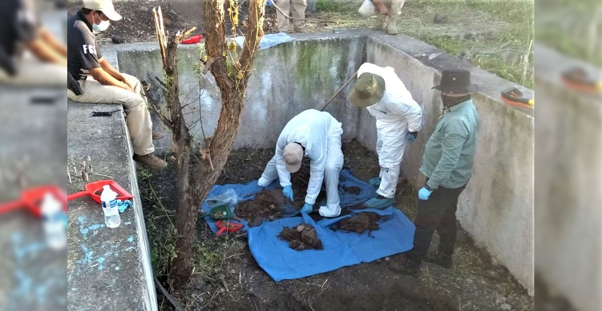 ¿Prehispánicos o no? Restos humanos en una fosa en Valle de Santiago