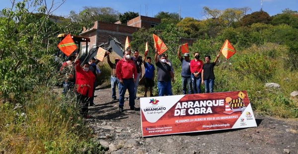 Arrancan la introducción de drenaje en las calles “Sixtos Torres” y “Jose Baeza”, en Uriangato