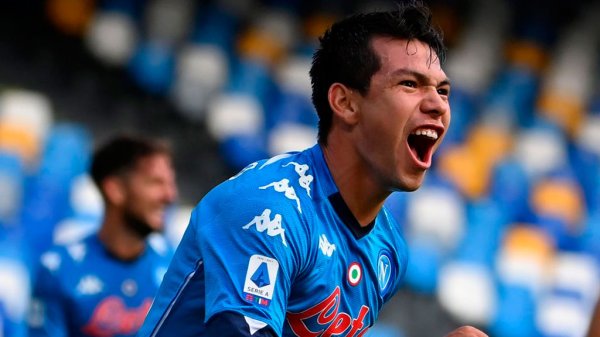 ‘Chucky’ Lozano se codea con líderes de goleo