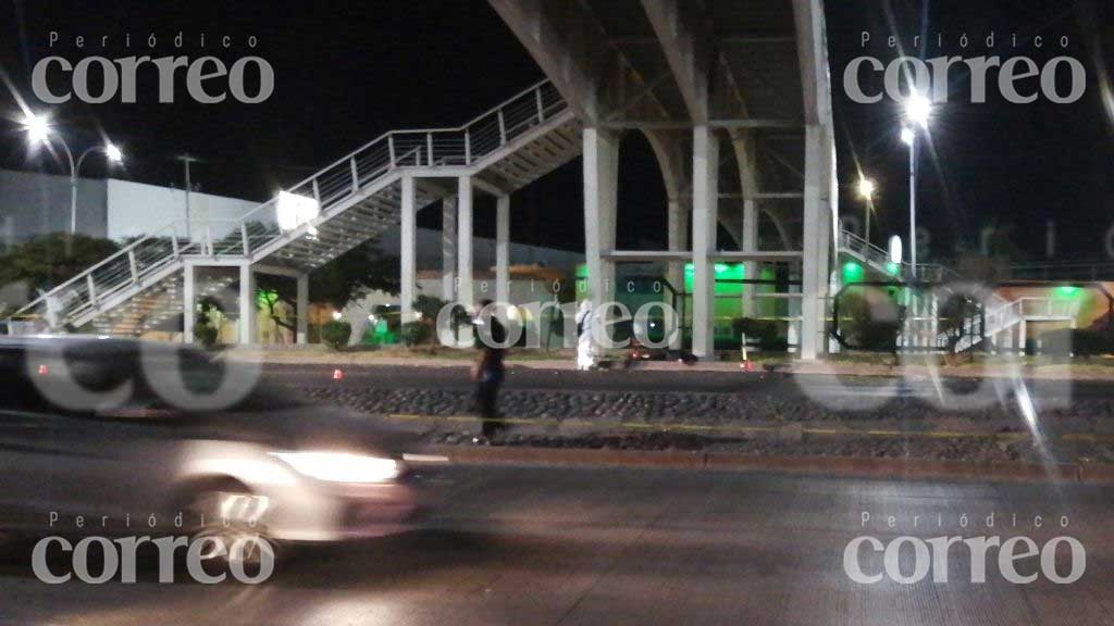 Muere motociclista tras derrapar sobre el Libramiento de León