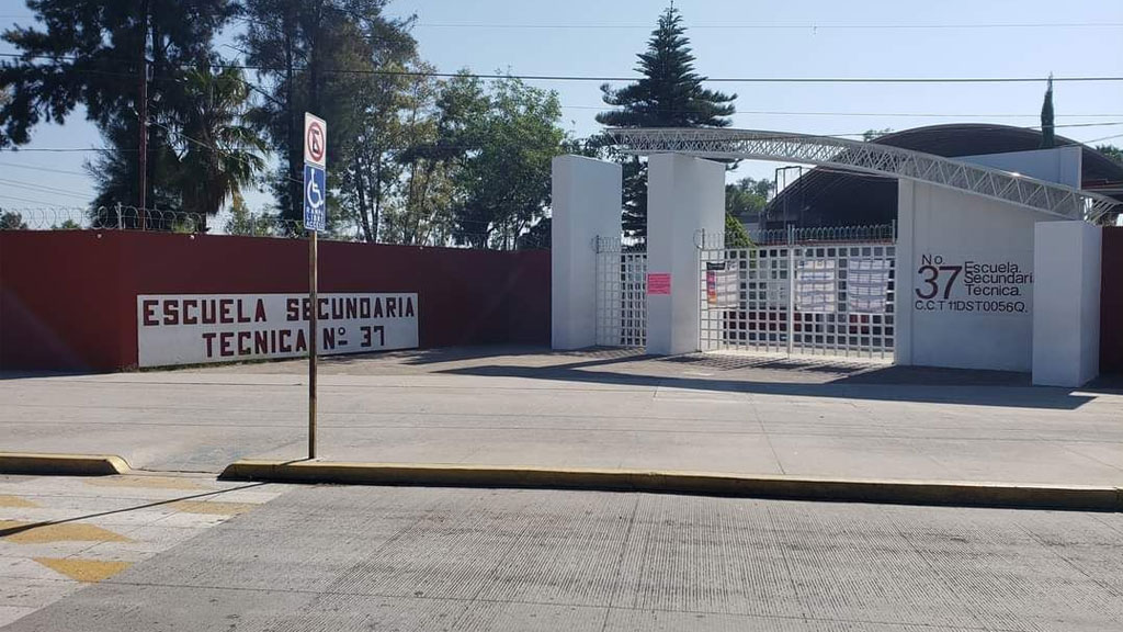 Saquean Escuela Secundaria Técnica #37, en Celaya