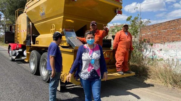 Supervisa Alcaldesa trabajos de modernización en Pueblo Nuevo