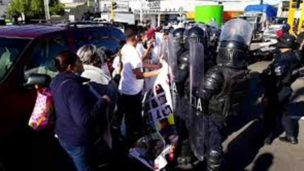 Diputados impiden la orden del cierre de la investigación en contra de cuatro manifestantes