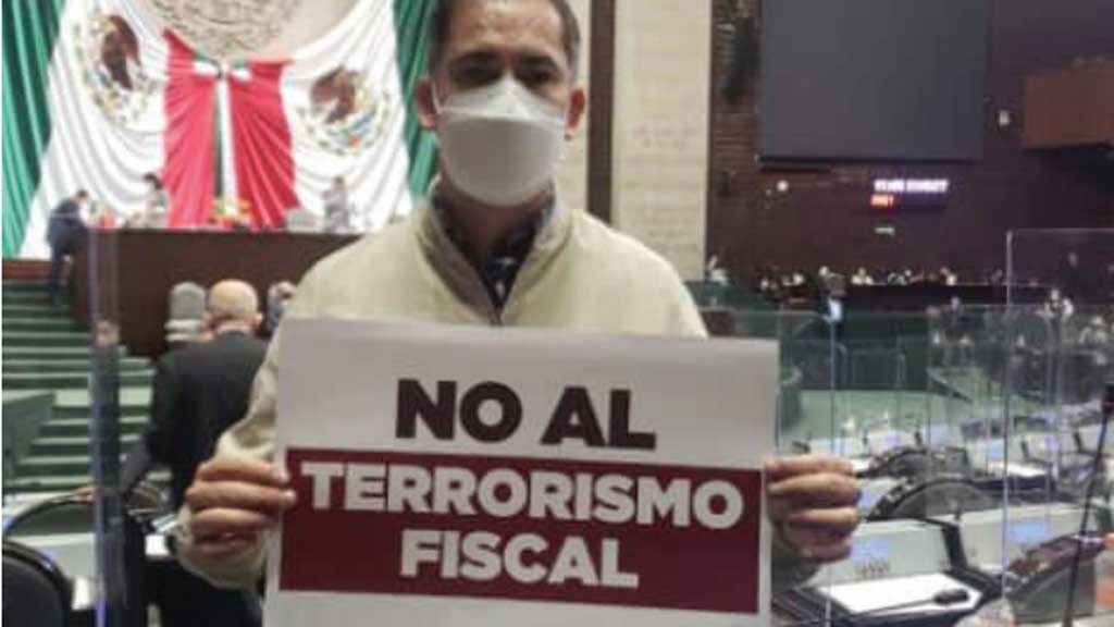 La Miscelánea Fiscal traerá terrorismo, dice Justino Arriaga