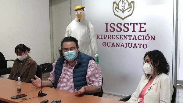 Festeja ISSSTE el Día del Médico… con videollamada