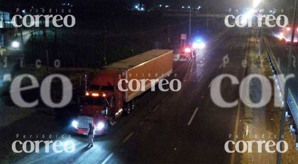 Rescatan a conductor de tráiler que fue secuestrado en su propia unidad