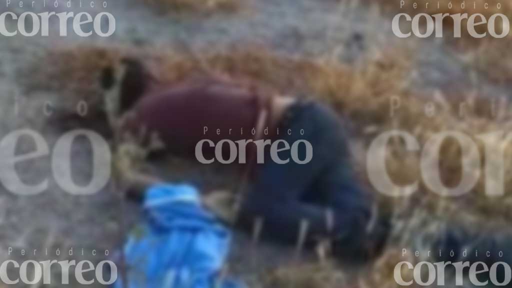 Abandonan entre la maleza el cadáver de un joven en Celaya