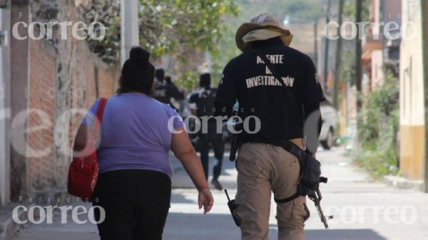 Encuentran presuntamente entre 30 y 40 cuerpos en fosa de Cortazar