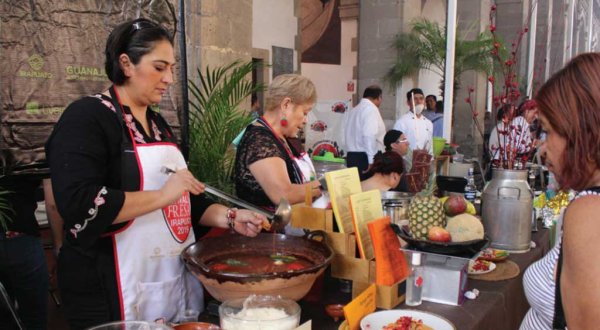 Sueñan con que llegue hasta Texas el Festival de la Fresa