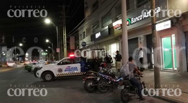 Irrumpen y roban Elektra en pleno bulevar