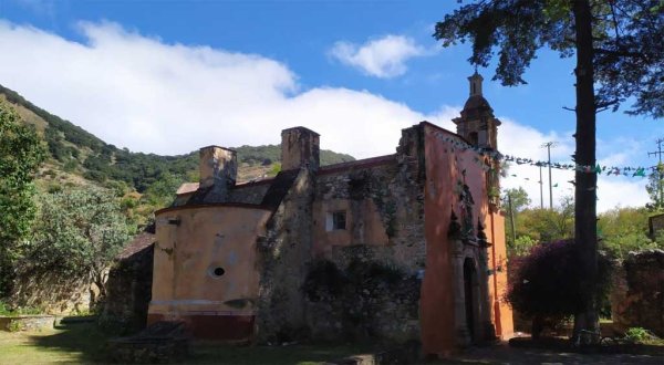 Ni las iglesias respetan: roban campana en el templo de San Lorenzo de Villalpando