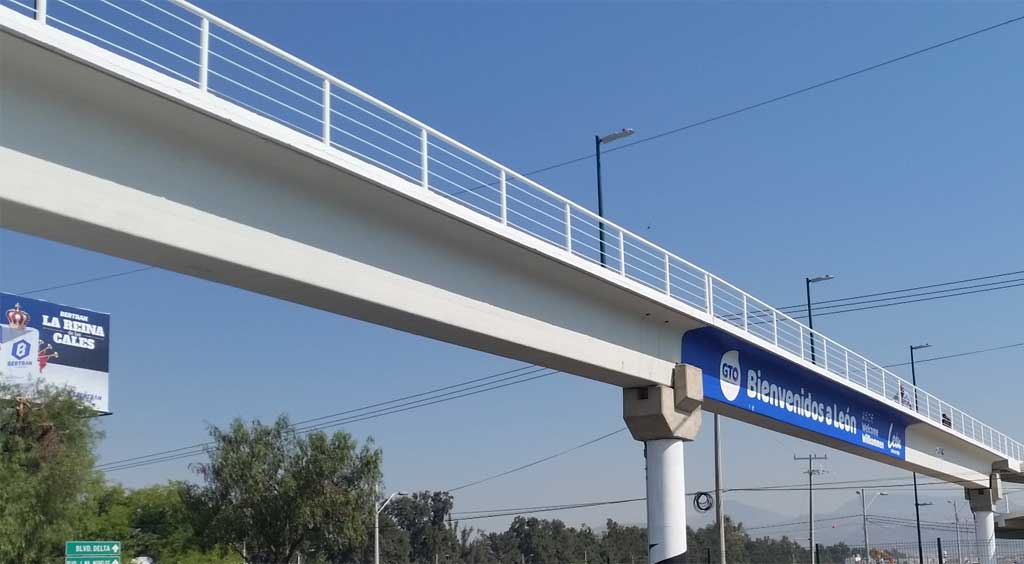 Urgen vecinos que se concreten puentes peatonales; faltan permisos de Ferromex