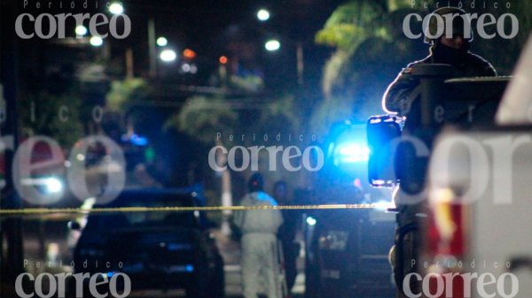 Entre tienda departamental y vulcanizadora asesinan a un conductor