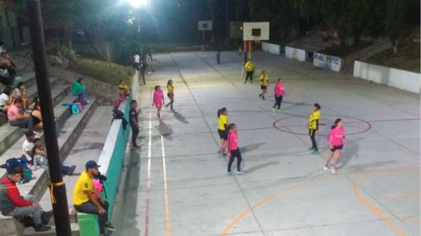 Crean liga de fútbol en canchas Solidaridad