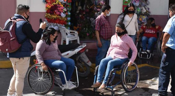 Sensibilizan con recorrido turístico en silla de ruedas