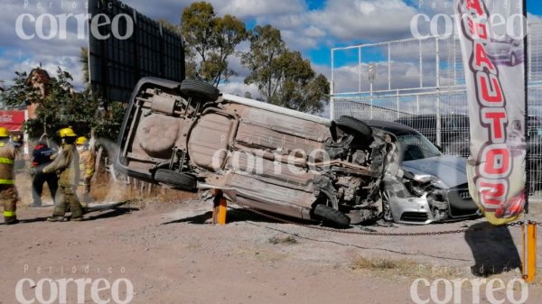 Se registra fuerte choque en la León-Lagos de Moreno