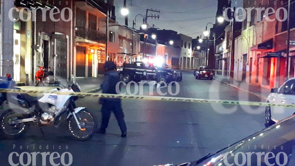 Ejecutan a hombre en negocio ubicado en pleno centro de Yuriria