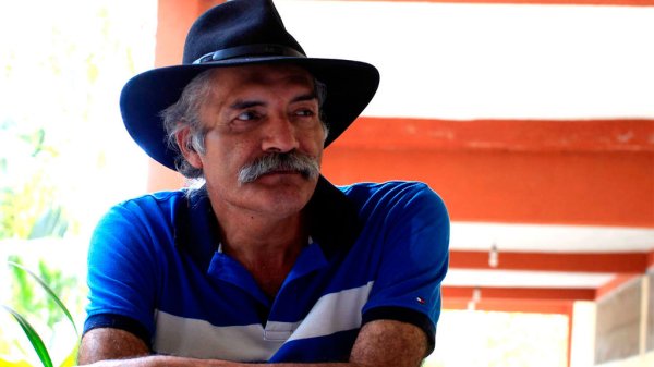 Confirman muerte del comandante Mireles, fundador de grupos de autodefensa