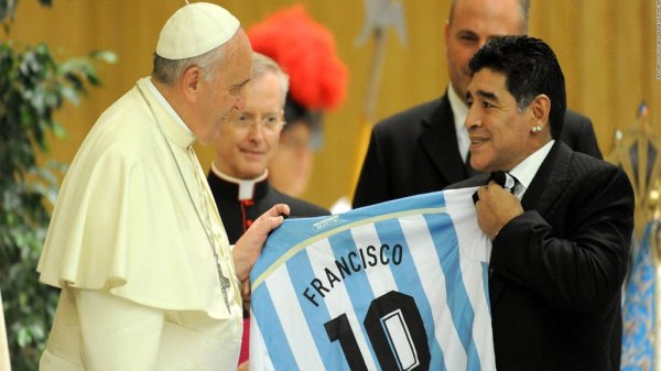 El papa recuerda con afecto a Maradona