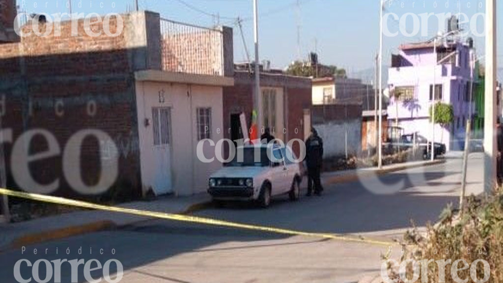 Decapitan a un hombre al interior de una vivienda; dejan su cabeza tirada en la calle