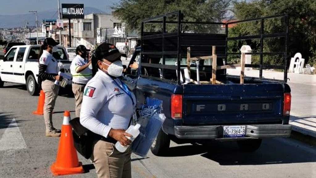 Instalan cerco sanitario en las entradas y salidas de Uriangato