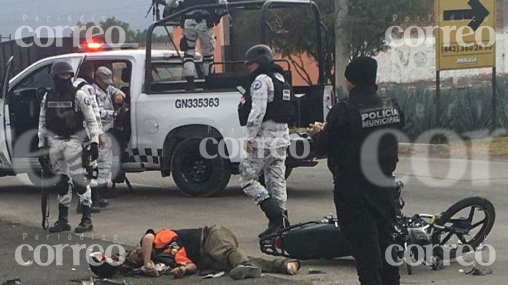 Choca contra la Guardia Nacional y queda gravemente herido