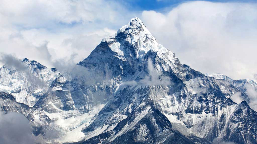 El Monte Everest es ligeramente más alto de lo que se pensaba: Nepal y China