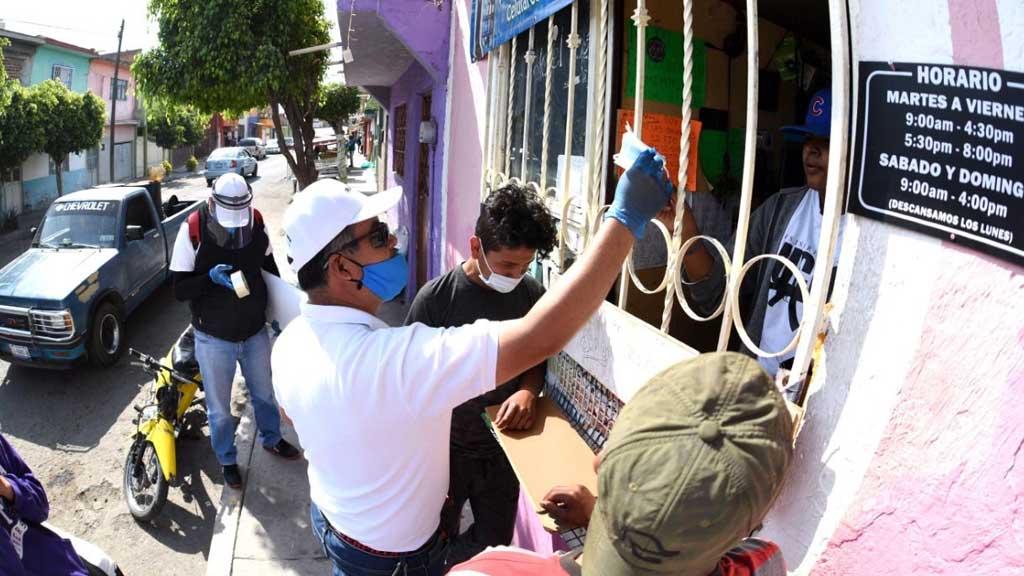 Mantienen brigadas ‘Unidos Contra el Covid’ la visita a negocios de Irapuato