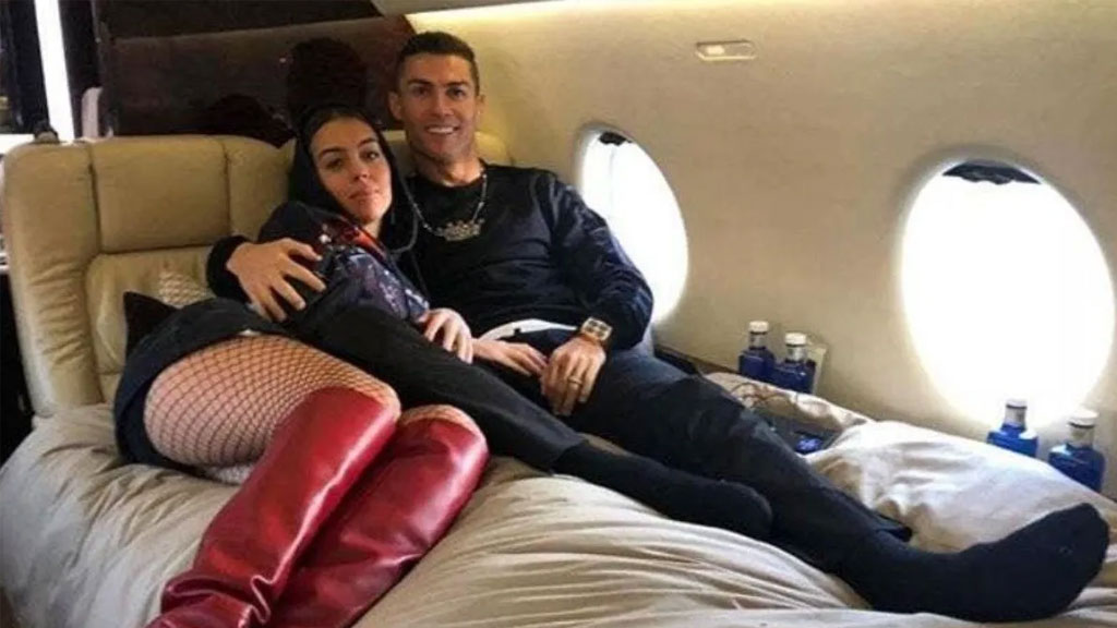 Cristiano Ronaldo presume su exclusivo jet privado