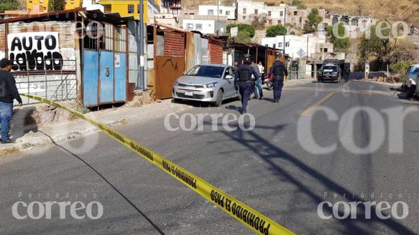 Acribillan a un hombre a unos pasos de la Preparatoria Oficial en la Capital