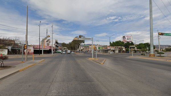 Atropellan y matan a jovencita en León; el conductor huye