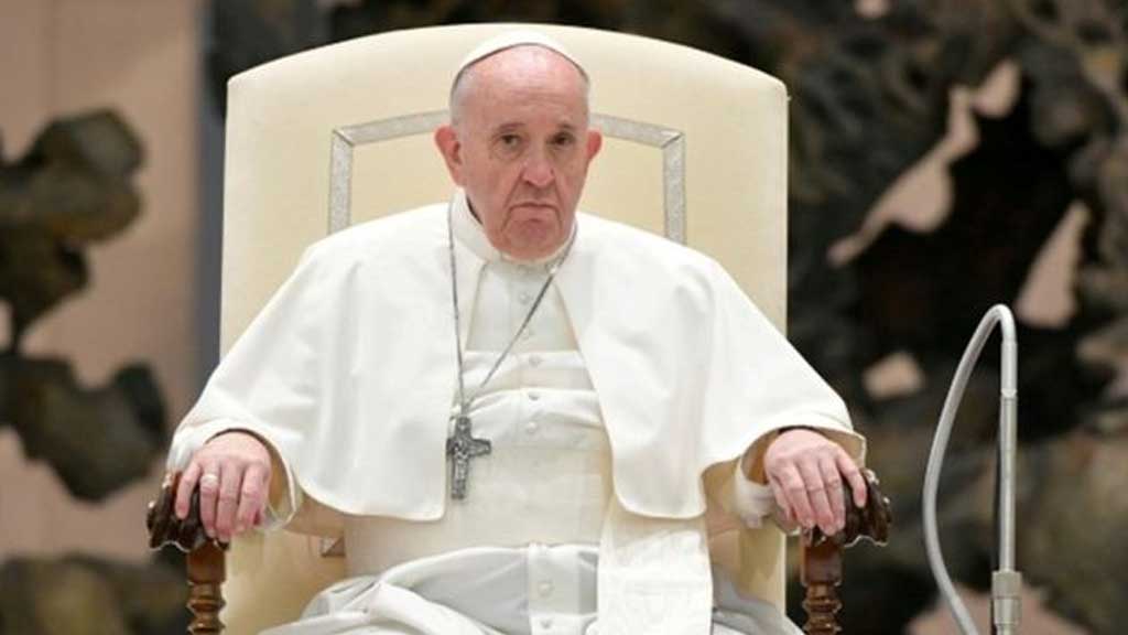 El papa lamenta que el consumismo “ha secuestrado la Navidad”