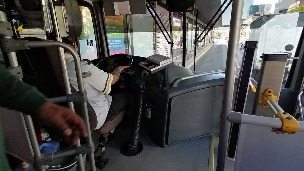 Endurecen medidas sanitarias en el transporte público de León