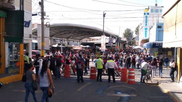 Comerciantes irapuatenses se manifiestan y exigen libre tránsito de personas