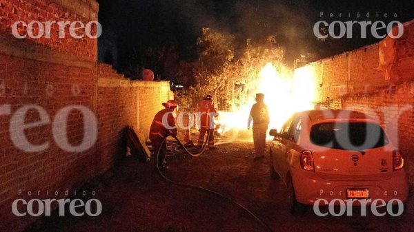 Atienden bomberos de Apaseo el Alto 13 incendios durante Nochebuena