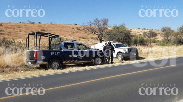 Abandonan el cadáver de un hombre en una finca sobre la Guanajuato-Irapuato