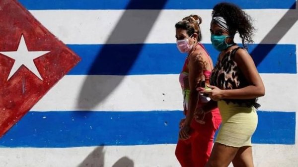 Cuba reduce la entrada a México y otros cinco países por aumento de Covid-19