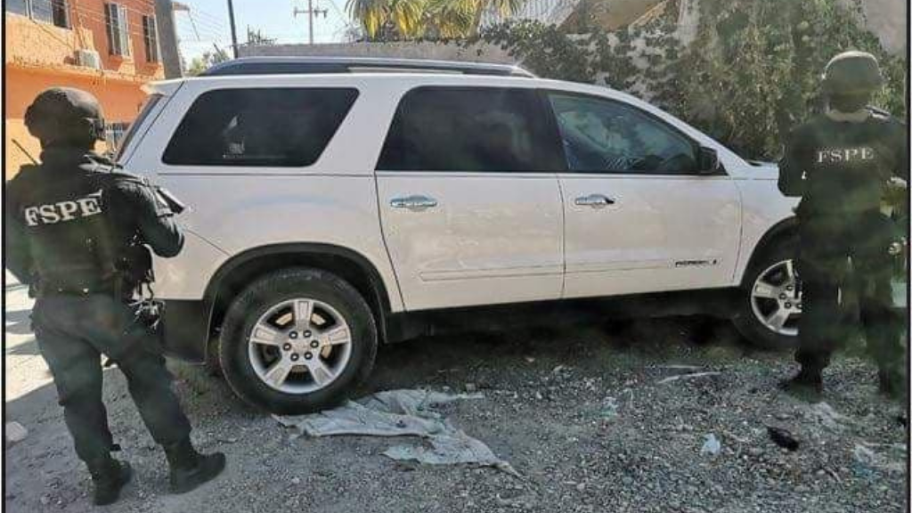 Aseguran camioneta cargada con estrellas poncha llantas