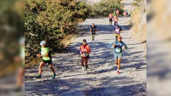 Realizan la carrera en el cerro del Toro ‘por un pavo’