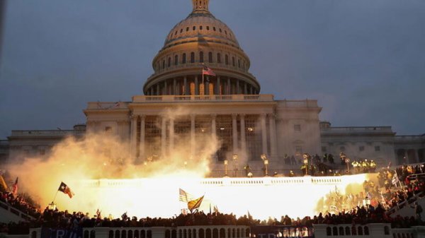 Detectan múltiples bombas durante toma del Capitolio