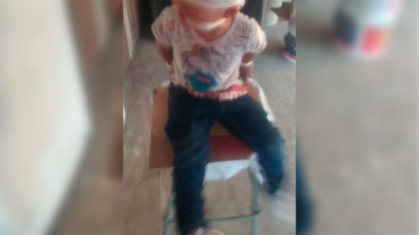 Rescatan a NIÑO: sus padres pedían dinero a su abuela para dejar de MALTRATARLO