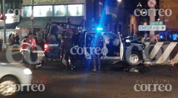 Choque deja a CINCO POLICÍAS HERIDOS