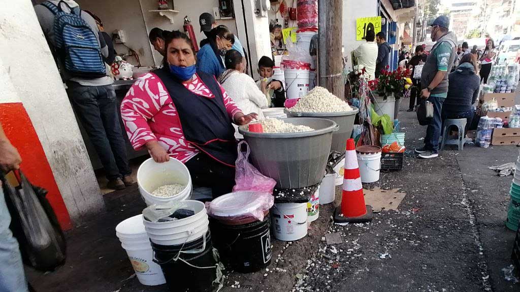 Piden empresarios ‘piso parejo’ para vigilar negocios formales e informales