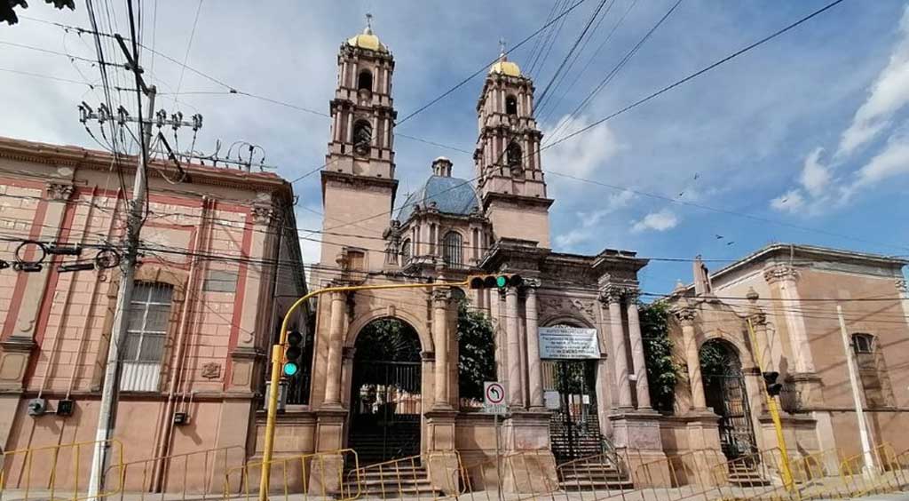 Sorprenden y se abstienen de celebrar el Día del Indito