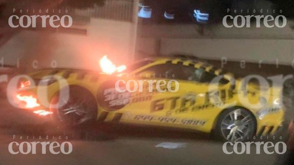 INCENDIAN auto deportivo de lujo que estaba siendo rifado